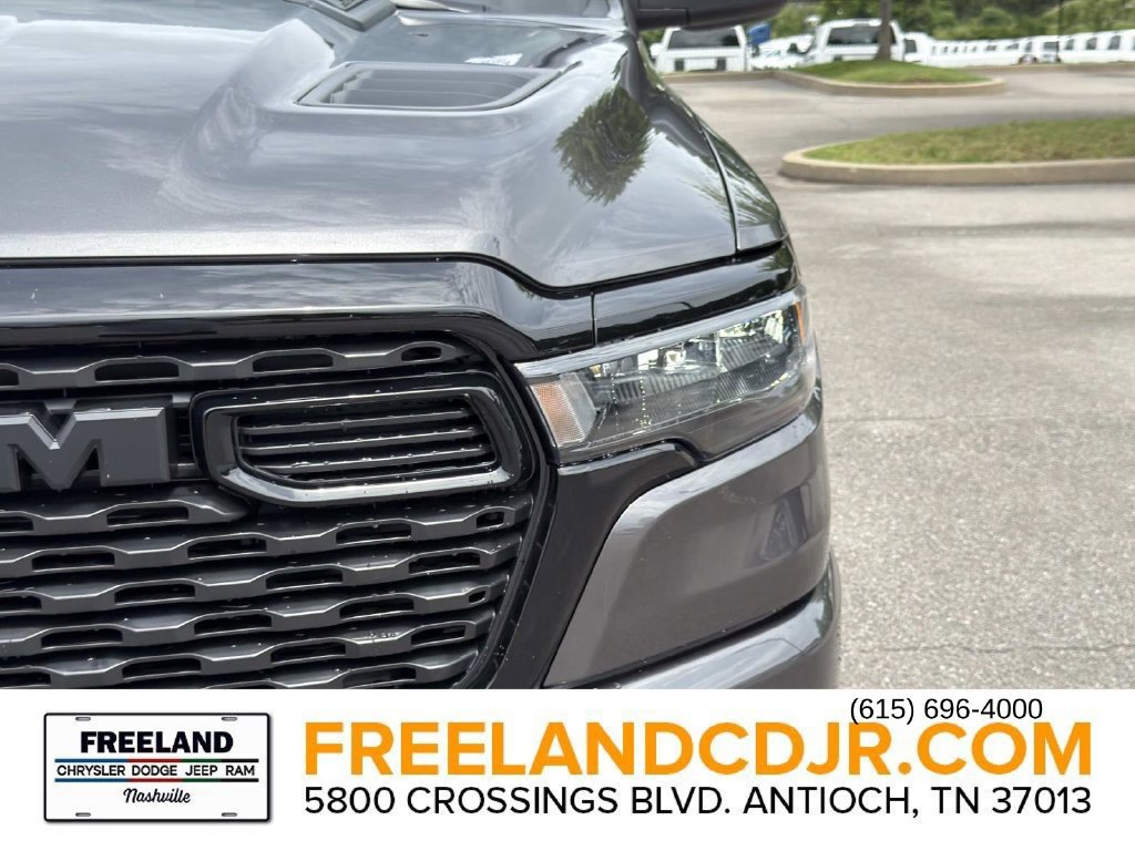 New 2026 RAM 1500 Express AWD/4WD image 9