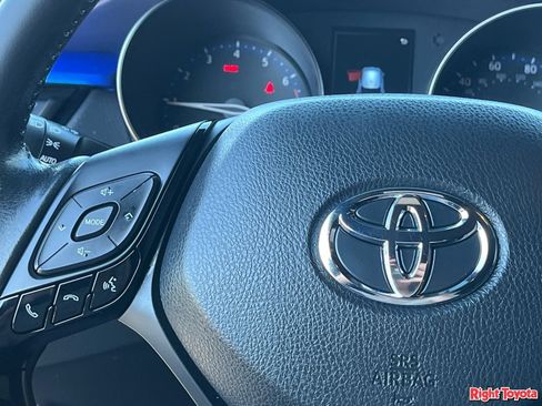 Certified 2021 Toyota C-HR XLE FWD image 23