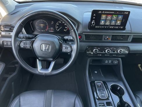 Certified 2024 Honda Pilot Touring image 12