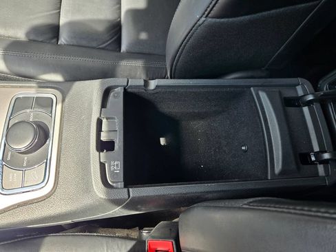 Used 2019 Jeep Grand Cherokee Limited w/ Trailer Tow Group IV AWD/4WD image 33