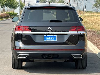 Used 2023 Volkswagen Atlas SE w/ Panoramic Sunroof Package