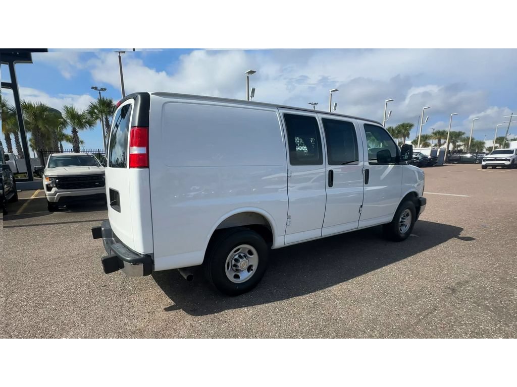 Used 2025 Chevrolet Express 2500 w/ Driver Convenience Package RWD image 2