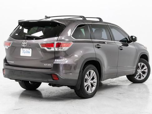 Used 2015 Toyota Highlander Plus AWD/4WD image 31