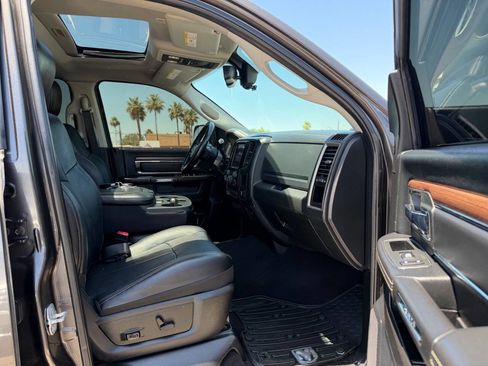 Used 2018 RAM 2500 Laramie w/ Sport Appearance Group AWD/4WD image 31