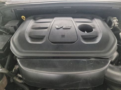 Used 2017 Jeep Grand Cherokee Limited w/ Luxury Group II image 30