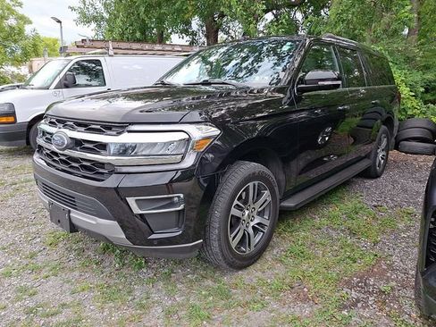 Used 2024 Ford Expedition Max Limited AWD/4WD image 3