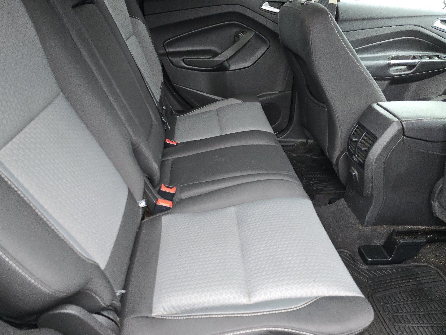Used 2019 Ford Escape SE FWD image 21
