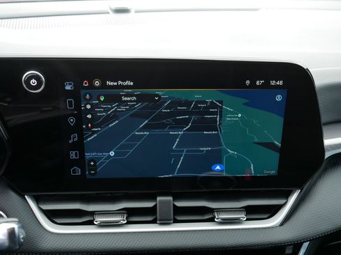 Used 2025 Chevrolet Equinox LT w/ Safety and Technology Package image 30