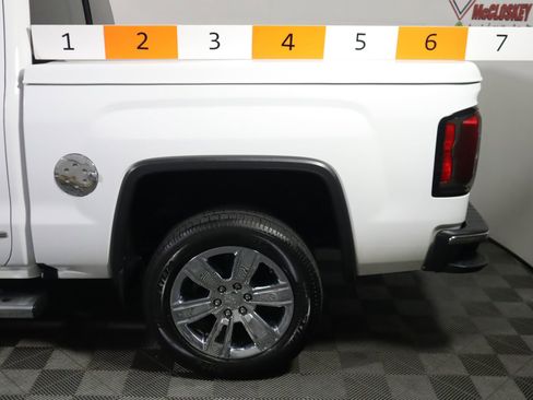 Used 2018 GMC Sierra 1500 SLT AWD/4WD image 13