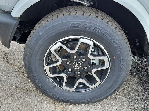 New 2026 Ford Bronco Outer Banks image 17