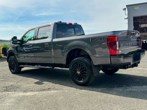 Certified 2022 Ford F350 Lariat w/ Black Appearance Package AWD/4WD image 5