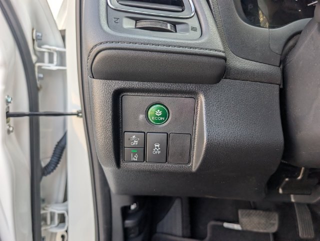 Used 2021 Honda HR-V EX image 11