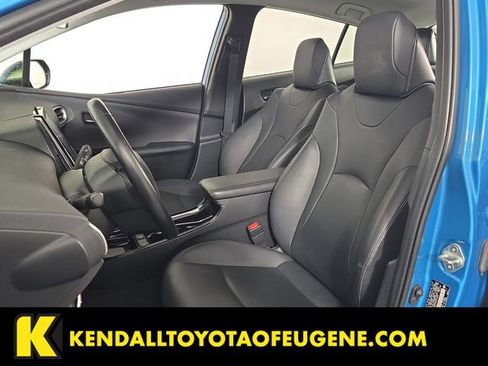 Used 2022 Toyota Prius Prime XLE FWD image 22