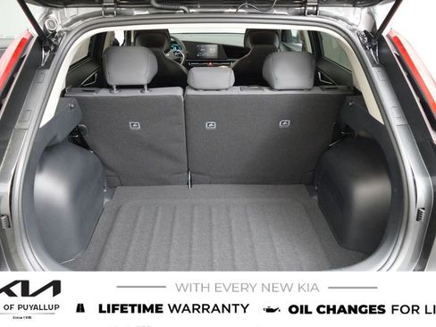 New 2026 Kia Niro LX image 19