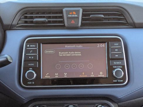 Used 2023 Nissan Versa SV image 16