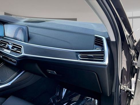 Used 2020 BMW X7 xDrive40i AWD/4WD image 25