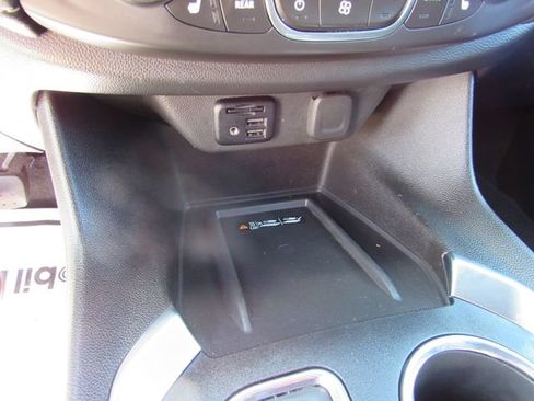 Certified 2023 Chevrolet Traverse LT w/ LT Premium Package AWD/4WD image 23