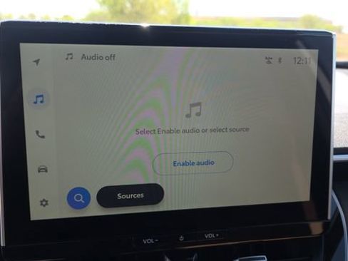 Used 2026 Toyota Corolla Cross XLE image 19