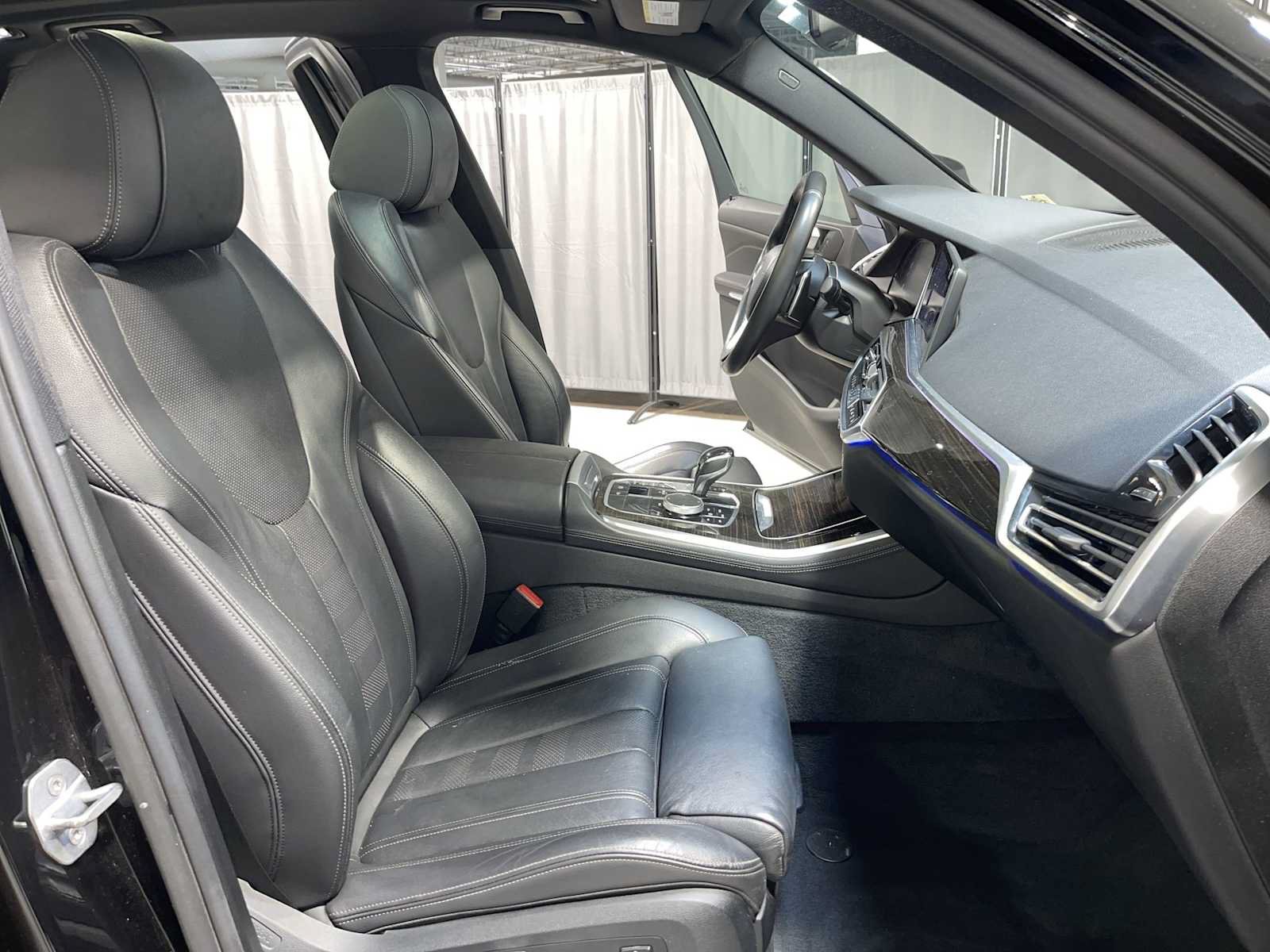 Used 2019 BMW X5 xDrive40i w/ Premium Package 2 AWD/4WD image 14
