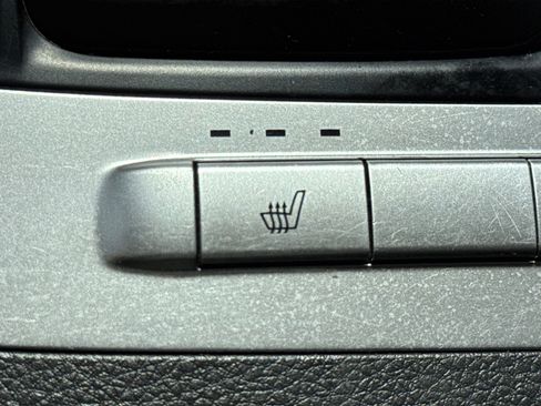 Certified 2024 Kia Carnival LX image 14