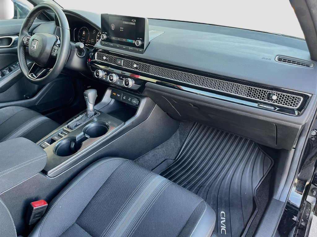 Used 2025 Honda Civic Sport image 26