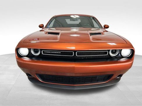 Used 2021 Dodge Challenger SXT image 6