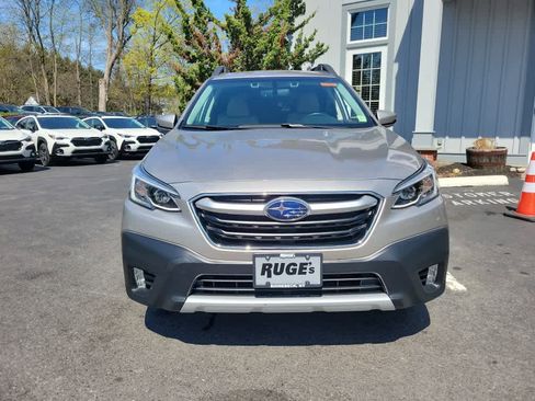 Used 2020 Subaru Outback Limited image 9