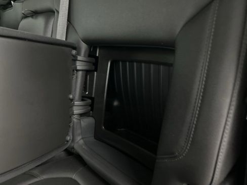 Used 2021 Chevrolet Silverado 1500 LT Trail Boss w/ Convenience Package II image 26