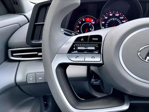 Used 2023 Hyundai Elantra SEL w/ Cargo Package image 26