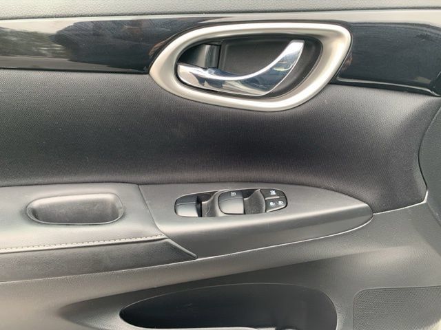 Used 2018 Nissan Sentra SV FWD image 20