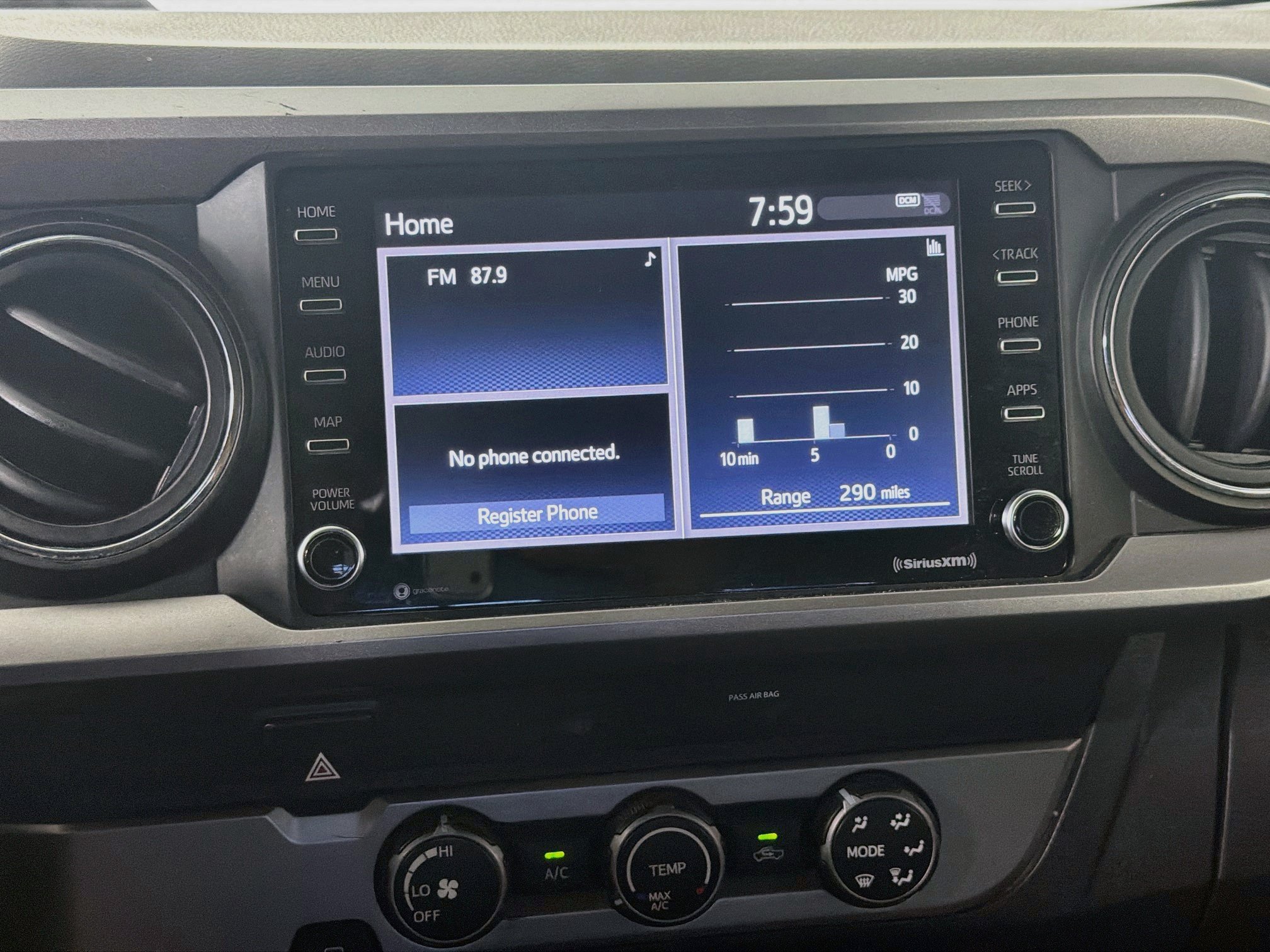 Used 2020 Toyota Tacoma SR5 RWD image 19