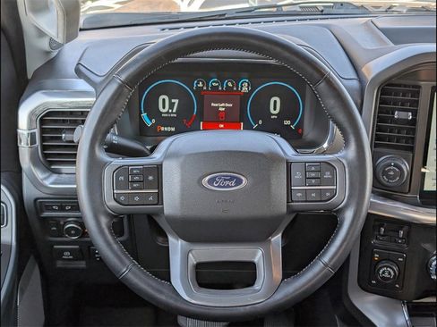 Used 2022 Ford F150 Lariat w/ Max Trailer Tow Package image 12