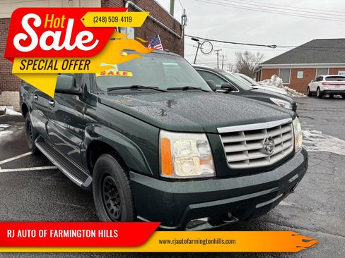 Used 2003 Cadillac Escalade EXT image 1