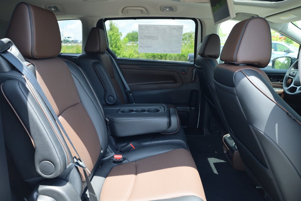 New 2027 Honda Odyssey Elite image 35