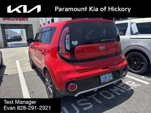 Used 2017 Kia Soul ! FWD image 4