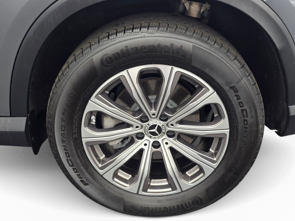 Used 2023 Mercedes-Benz GLC 300 4MATIC w/ Exclusive Trim Package image 21