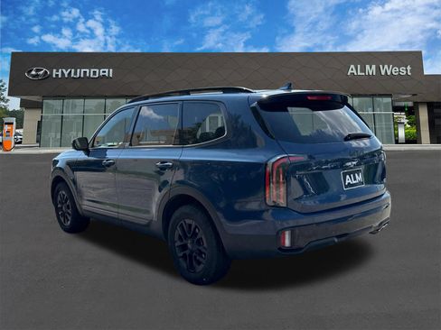 Used 2025 Kia Telluride AWD image 7