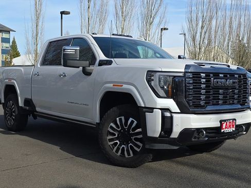 Used 2024 GMC Sierra 3500 Denali Ultimate image 38