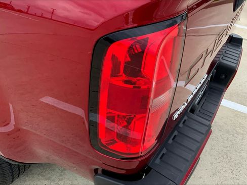 Used 2021 Chevrolet Colorado LT image 27