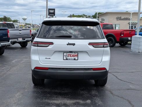 Used 2023 Jeep Grand Cherokee L Laredo AWD/4WD image 6