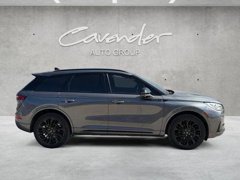 Used 2023 Lincoln Corsair Reserve FWD image 17