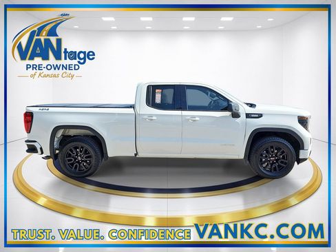 Used 2023 GMC Sierra 1500 Elevation AWD/4WD image 5