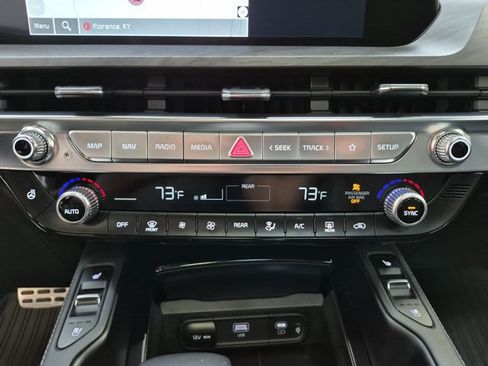 Certified 2024 Kia Telluride SX Prestige X-Line AWD/4WD image 24