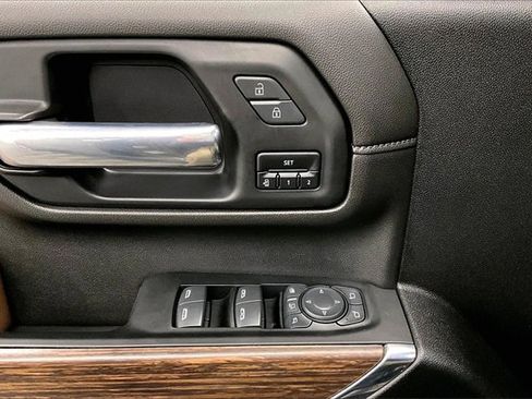 Used 2022 Chevrolet Silverado 3500 High Country w/ Safety Package II image 38