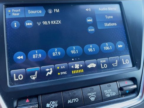 Used 2019 Acura MDX SH-AWD w/ Advance Package image 19