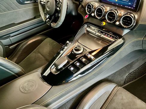 Used 2020 Mercedes-Benz AMG GT R image 27