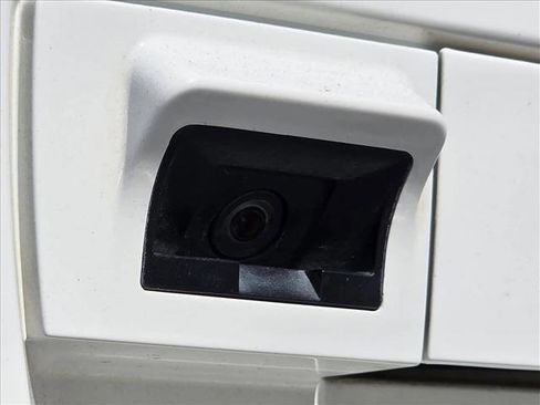 Used 2011 Nissan Armada Platinum w/ 2nd Row Captain Seat Pkg image 13