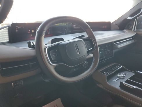 New 2025 Lincoln Navigator Black Label image 12