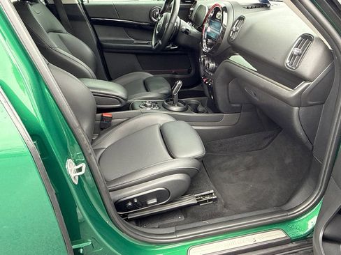 Used 2022 MINI Cooper Countryman S w/ Premium Package image 13