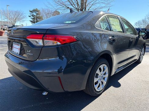 New 2026 Toyota Corolla LE image 3